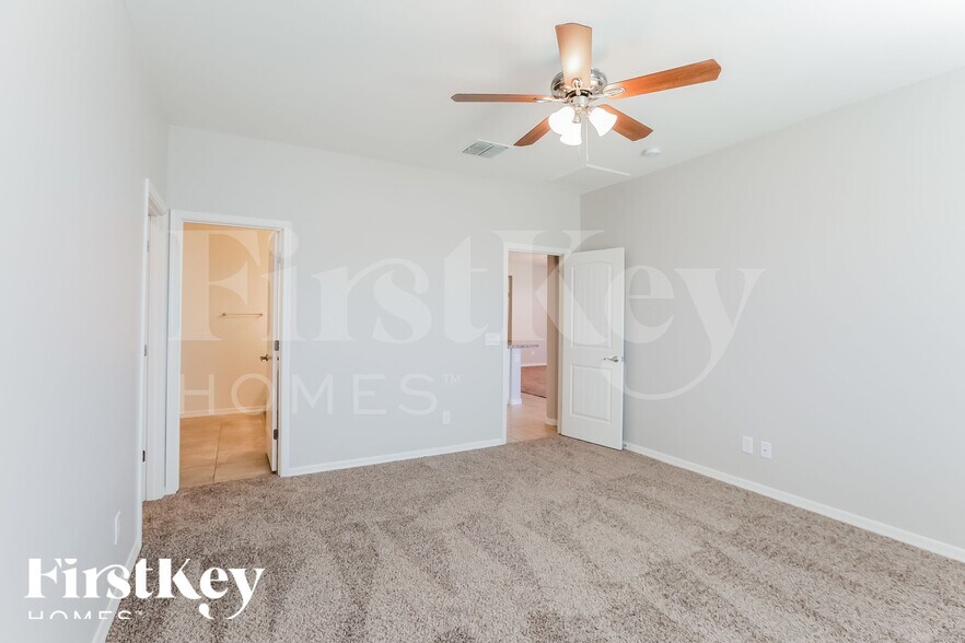 Building Photo - 2027 Kenton Way