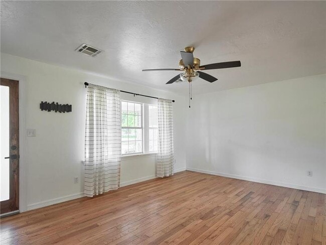 Building Photo - 817 NW 48th St