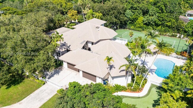 Building Photo - 6190 SW 102nd St