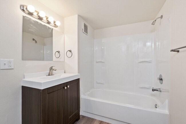 Floorplan - Queen Anne Court