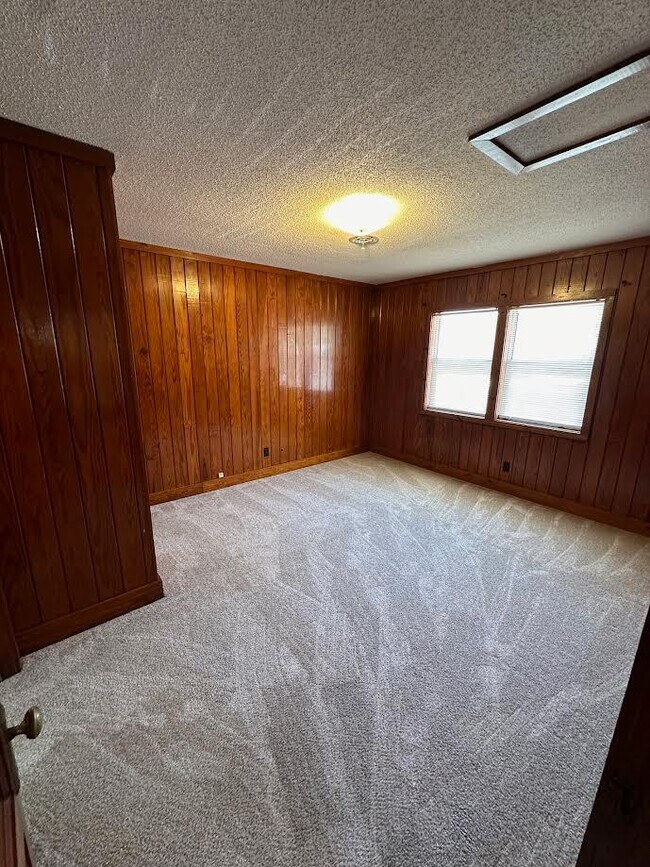 Building Photo - 324 Michael Cir