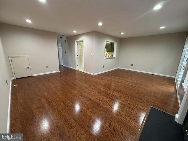 Building Photo - 22 Briarwood Ct