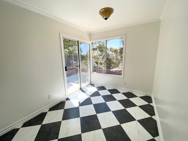 Building Photo - 3126 E Fox Run Way