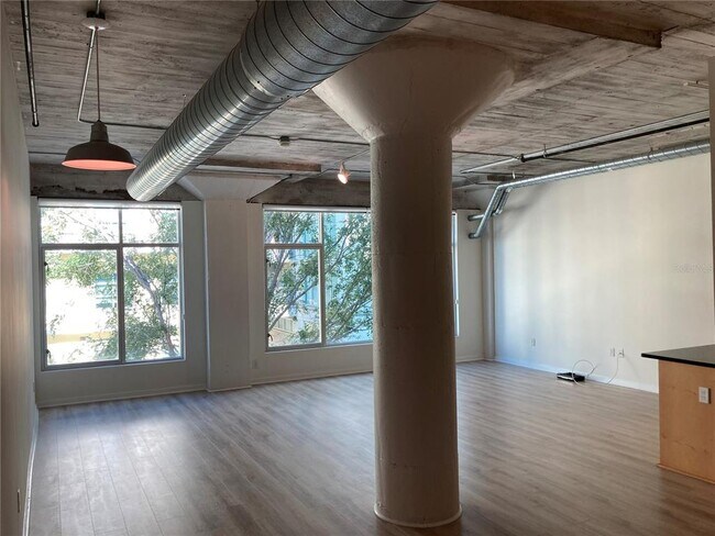 Building Photo - 101 N 12th St