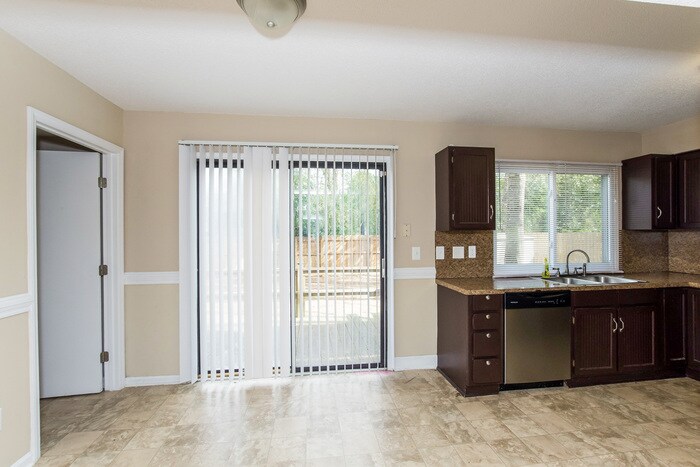 Building Photo - 101 Bridgecreek Dr