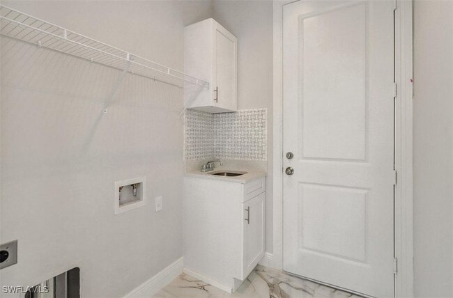 Building Photo - 2436 14th Ave NE