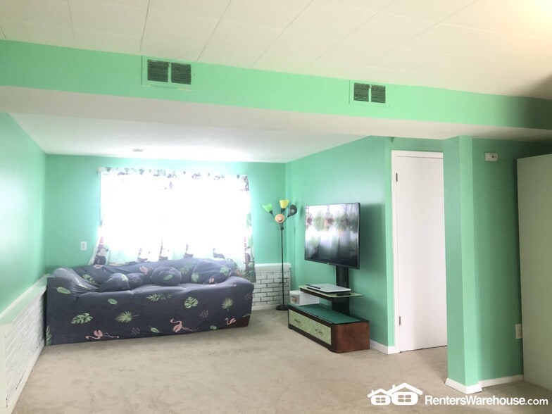 Building Photo - 2263 Misthaven Ln