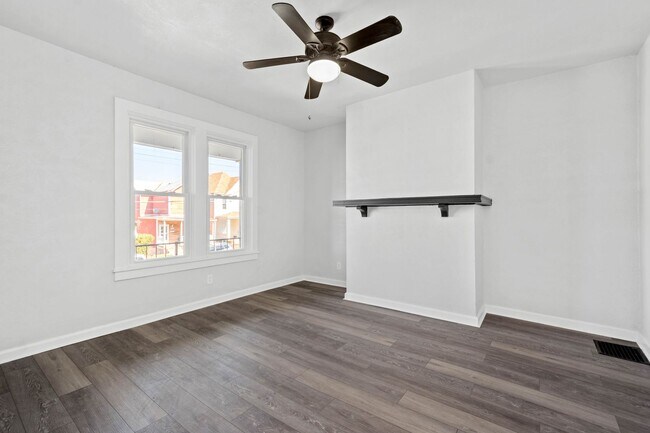 Building Photo - Stunning 2 bedroom home in Homestead available June 15!