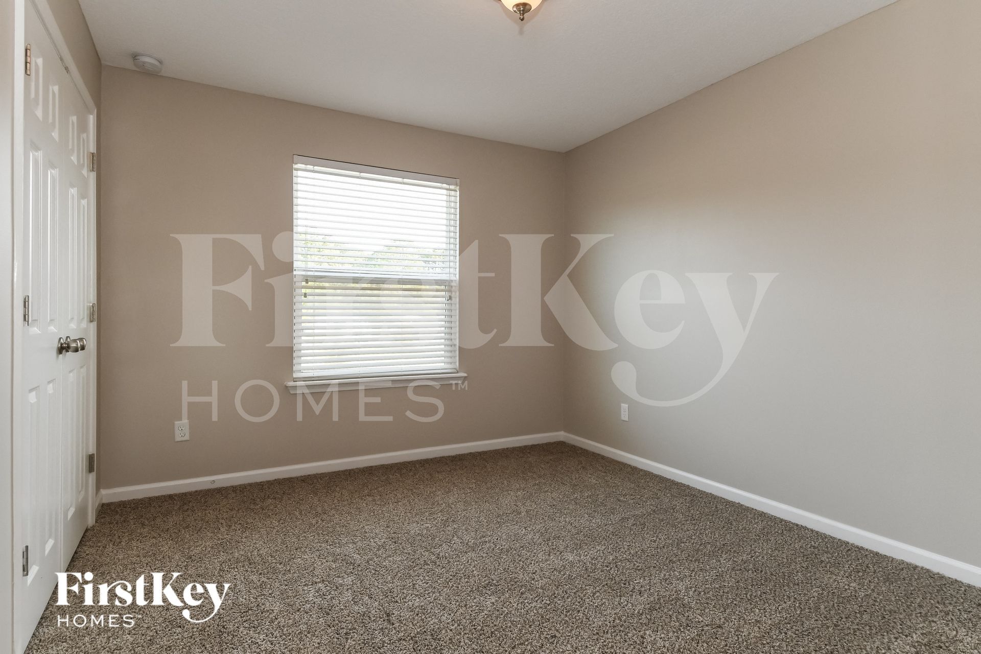 Building Photo - 240 Straw Pond Way