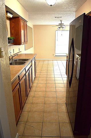 Building Photo - 4001 Windy Meadow Ct