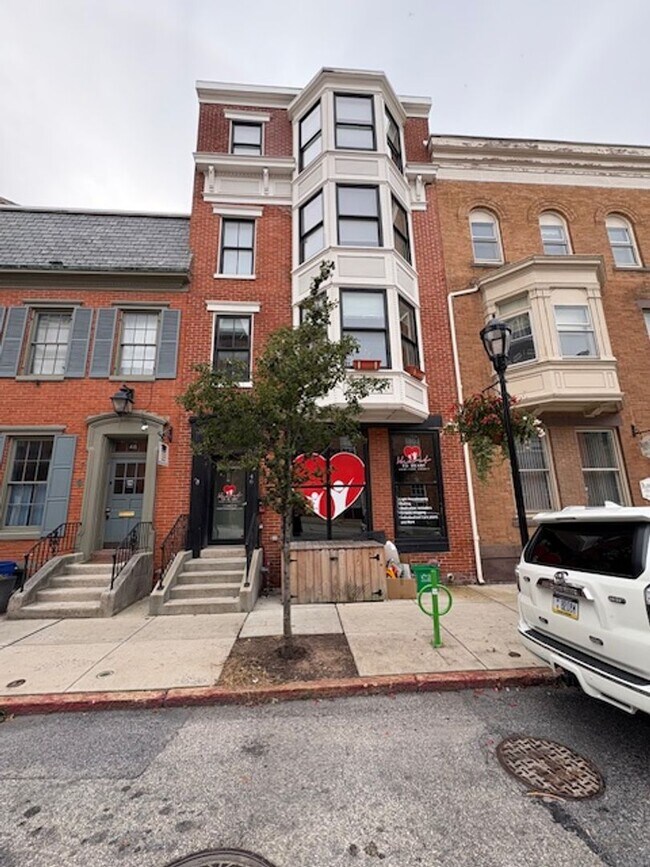 Building Photo - 46 S Duke St