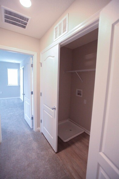 Building Photo - 57 Mustard Hl Ct