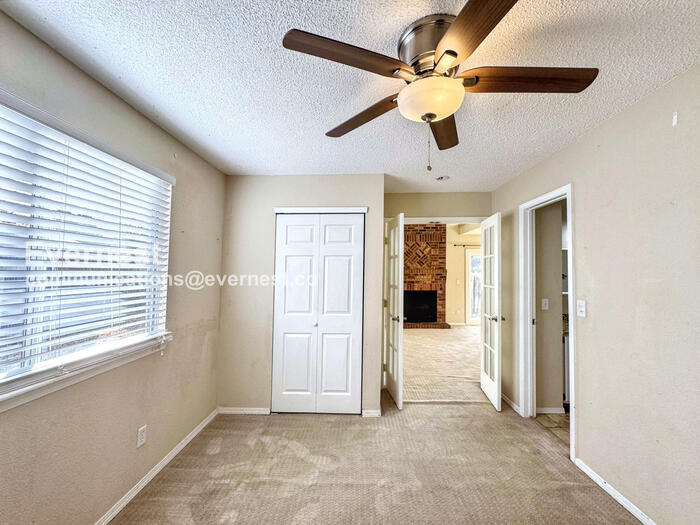 Building Photo - 18618 E Grand Cir