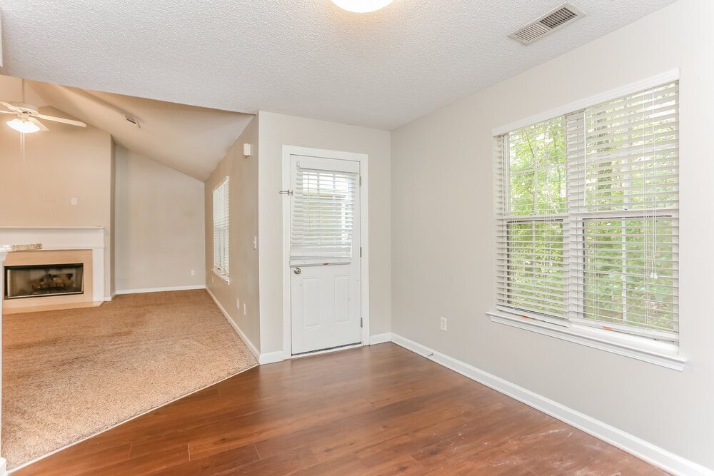 Building Photo - 3234 Grove Trail