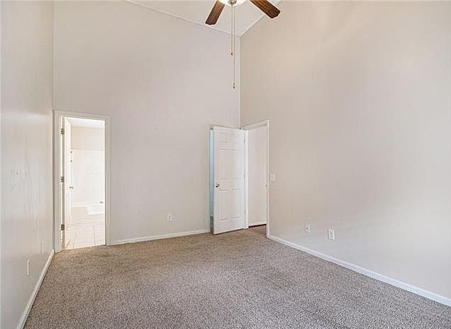 Building Photo - 524 Lisa Carol Dr