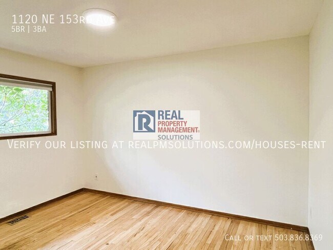 Building Photo - 1120 NE 153rd Ave