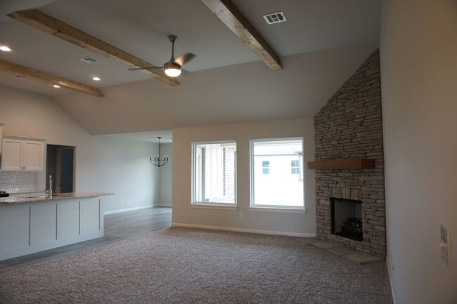 Building Photo - 3 Bedroom, 2 Bath With Office - Broken Arrow Schools