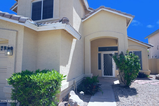 Building Photo - 842 N Naples Dr
