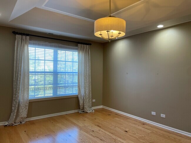 Building Photo - 5611 Wildspring Dr