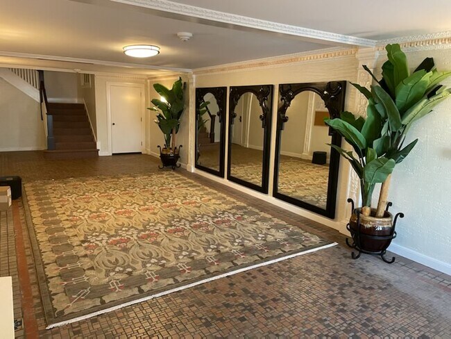 Building Photo - 251 Parnassus Ave