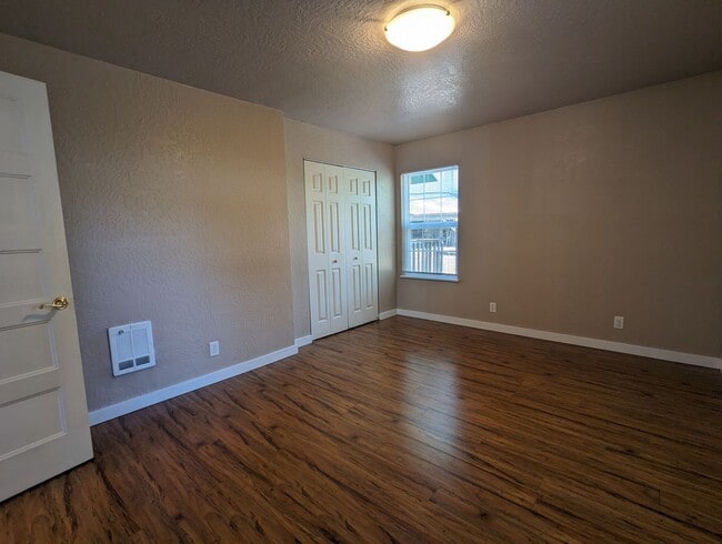 Building Photo - 4-Bedroom, 2-Bath Home In The Amazon Area ...