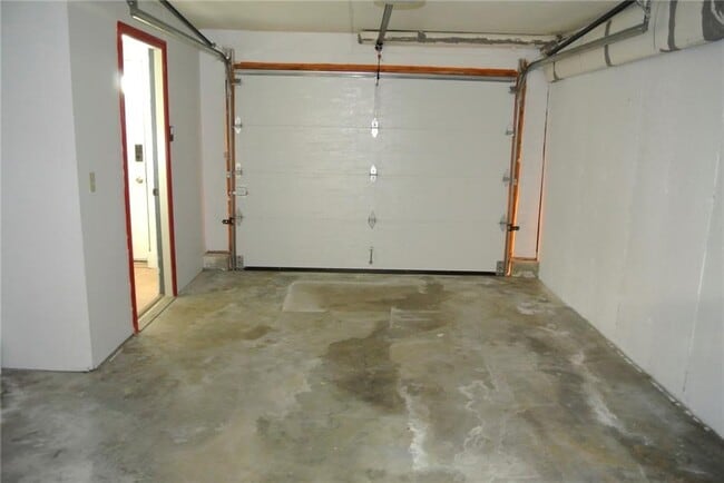 Building Photo - 34 Sanwood Dr