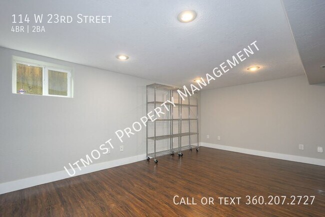 Building Photo - 114 W 23rd St