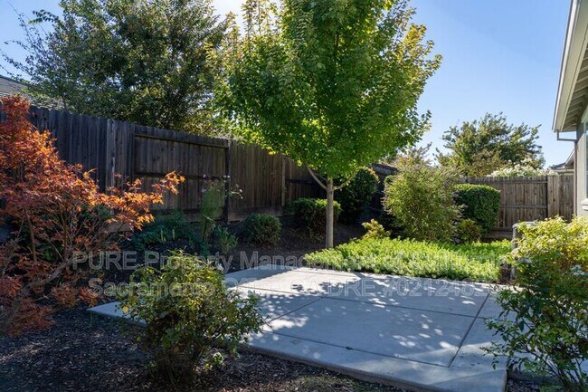 Building Photo - 5588 Celebration St