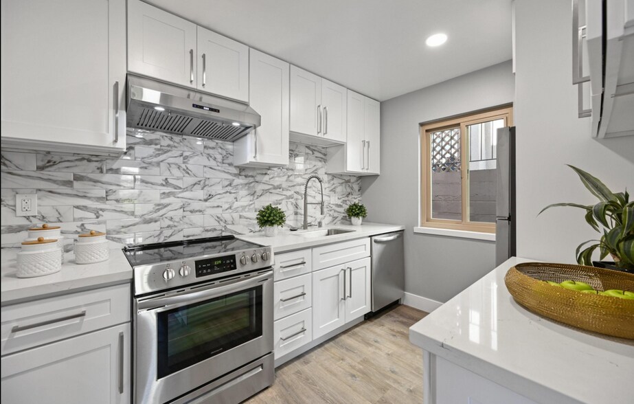 Building Photo - 407 Orange St