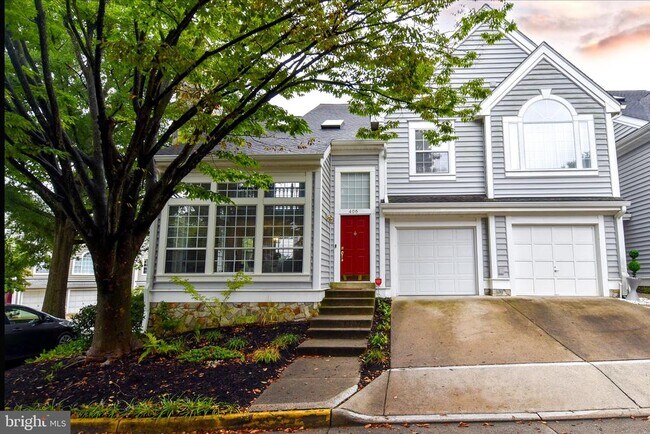 Building Photo - 406 Fortress Way