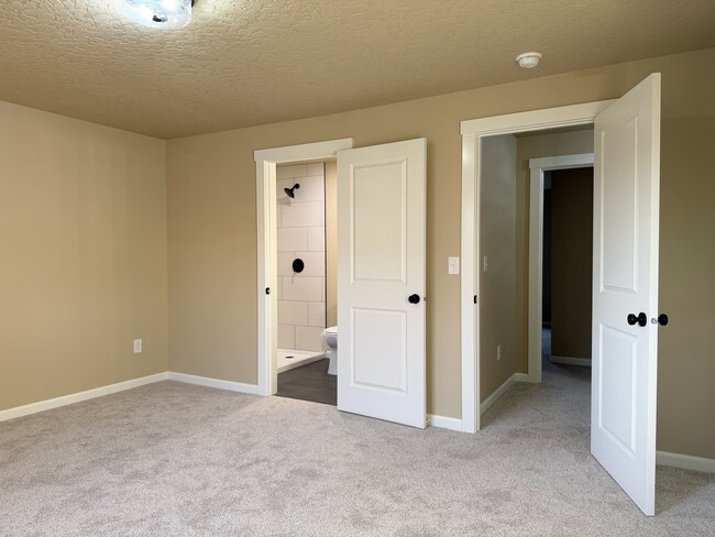 Building Photo - 919 Cove Arm Cir