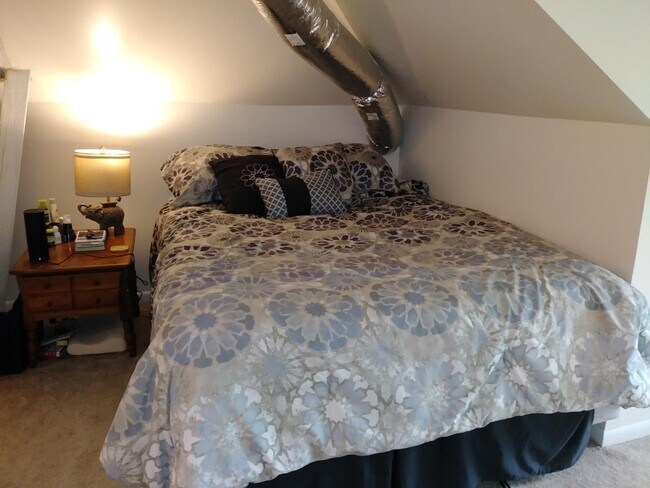 Building Photo - 1843 Oxford Ave SW