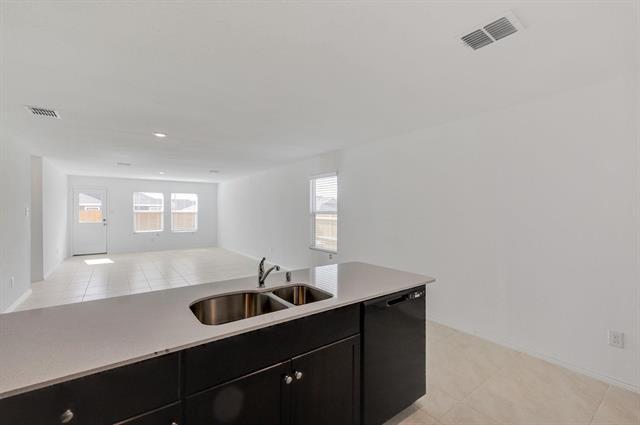 Building Photo - 2625 Kingsman Dr