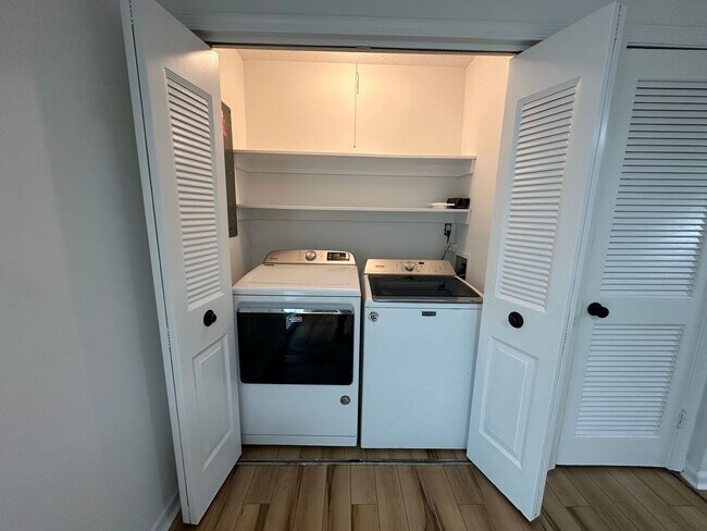 Building Photo - Lighthouse Townhome-Located in Campbell County