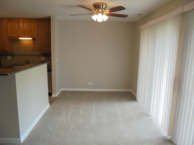 Building Photo - 4730 Calvert Dr