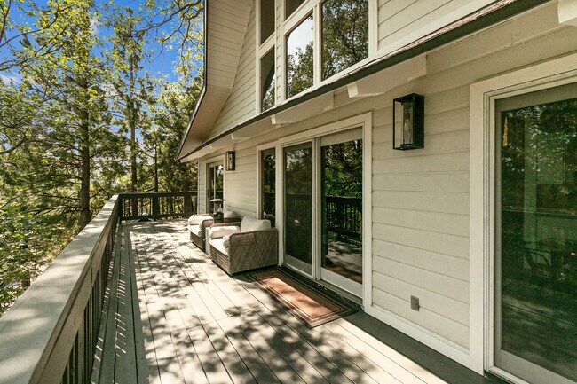 Building Photo - 1239 Portillo Ln