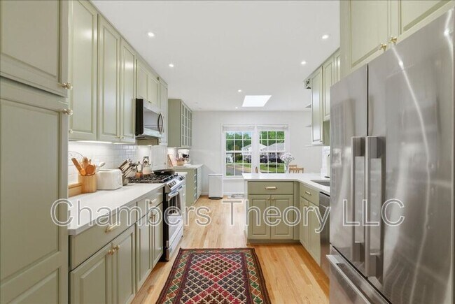 Building Photo - 9221 Talisman Dr