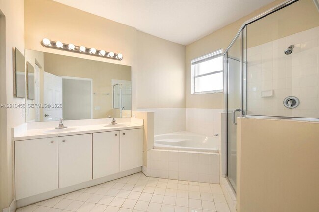 Building Photo - 22280 SW 93rd Pl