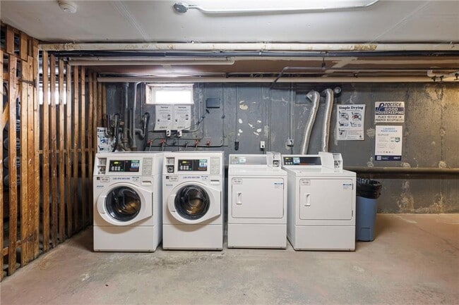 Building Photo - 70 Carroll Ave