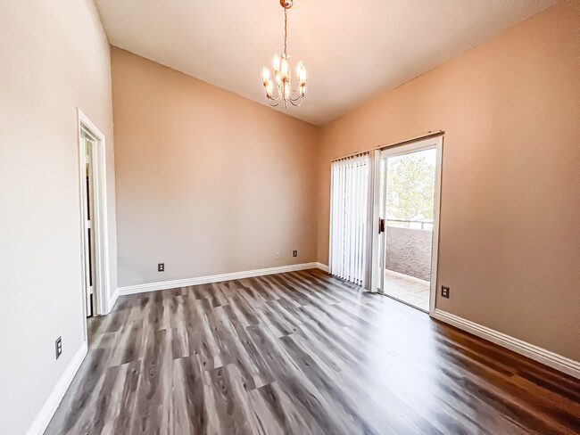 Building Photo - 2053 Quarry Ridge St