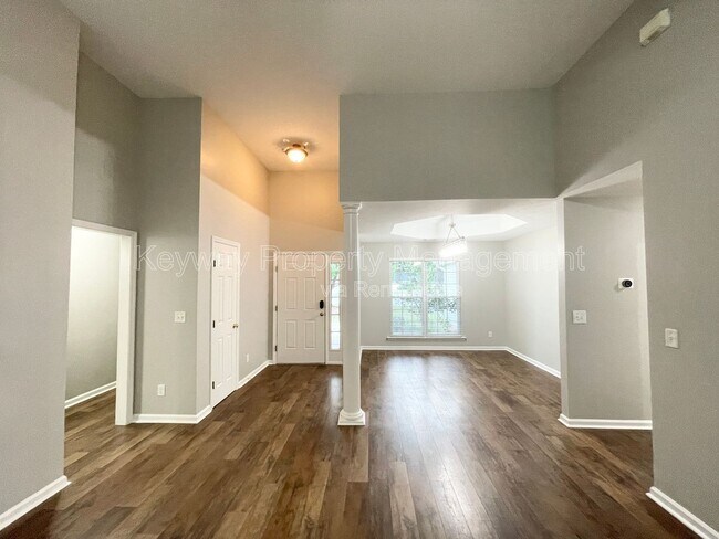 Building Photo - 1391 Watsonia Dr