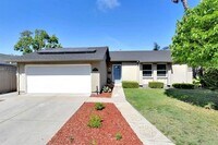 Building Photo - Cute Home in Blossom Hill with A/C, W/D, F...