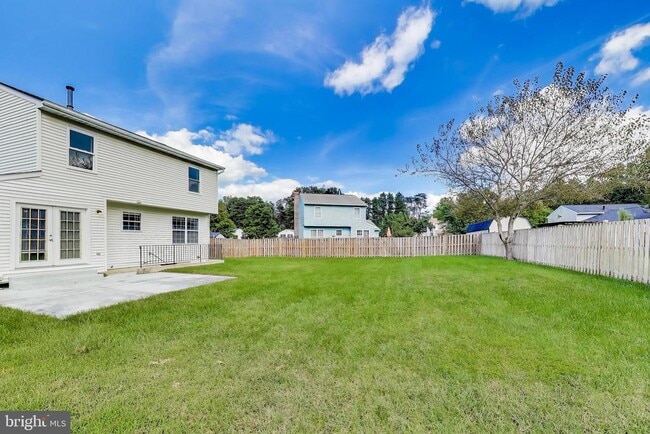 Building Photo - 8813 Francesca Dr