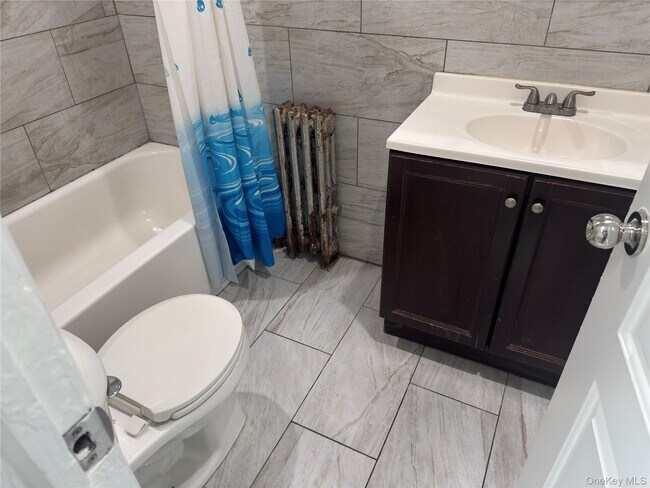 Building Photo - 219-07 Jamaica Ave