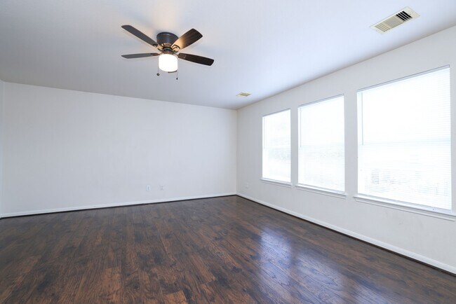 Building Photo - 12054 Mallard Stream Ct