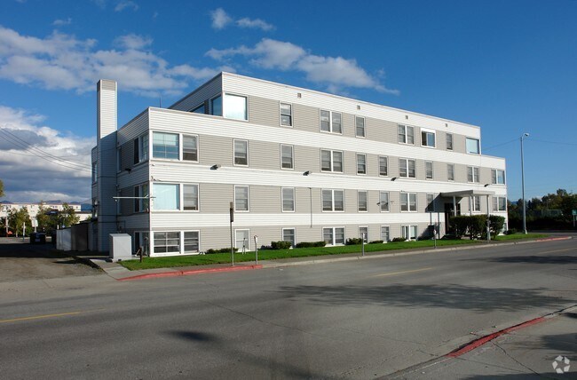 Building Photo - 835 D St