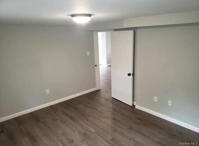 Building Photo - 15 Hawthorne Ave