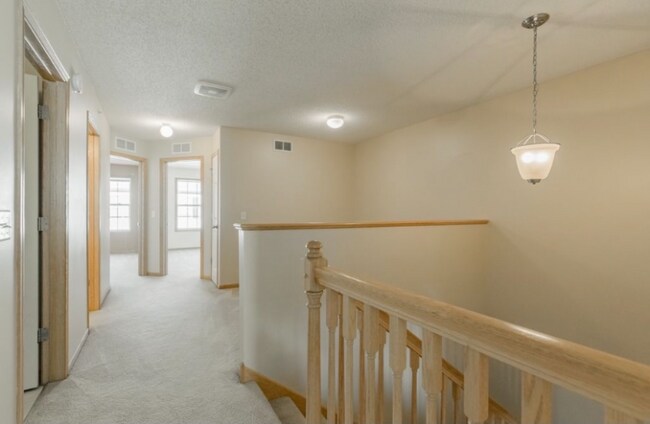 Building Photo - 1244 Chateau Ave