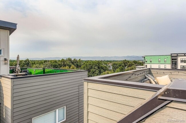 Building Photo - 1280 E Hampden Ave