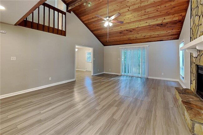 Building Photo - 95 Pine Ferry Dr NW